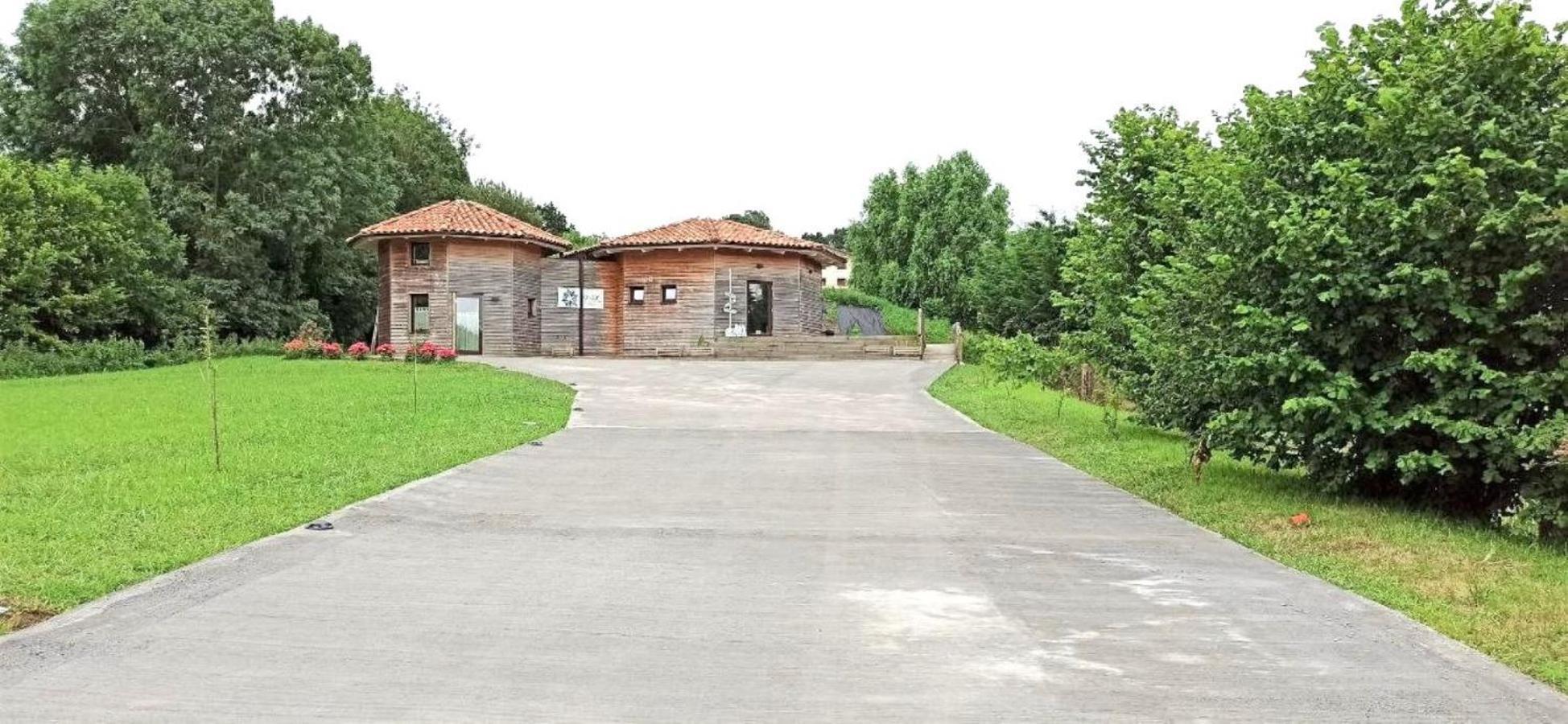 Villa Mini Casa Con Jardin Mungia Exterior foto